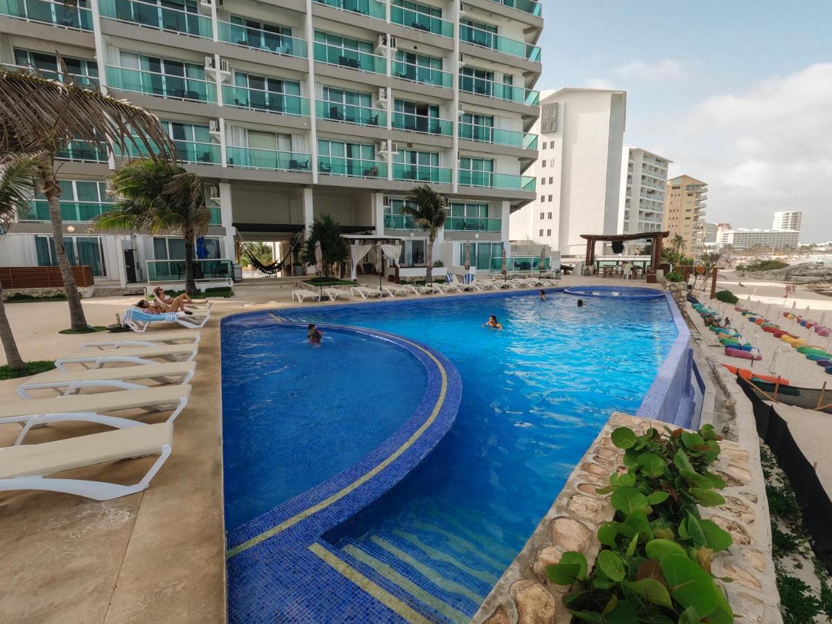 Ocean Front View Vila Cancún Exterior foto