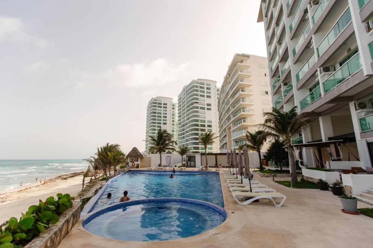 Ocean Front View Vila Cancún Exterior foto